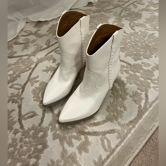 Dolce Vita Western Boot - Picture 5 of 6